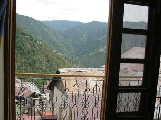 Hotel Basera Dalhousie Eksteriør billede